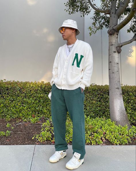 New Balance 550 Outfit Men Aesthetic, Nb 550 Outfit Men, 550 Outfit Men, 550 Outfit, Nb 550, New York Aesthetic Outfits, 90s Street Style, Minimal Streetwear, Spiritual Fashion