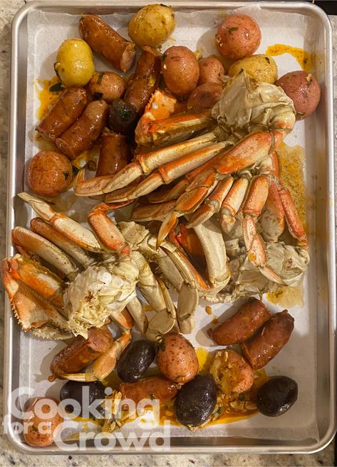 Delicious Spicy Dungeness Crab Boil - Cooking For A Crowd Steamed Dungeness Crab Recipes, Pescatarian Dinners, Crab Legs Boil, Dungeness Crab Legs, Party Crowd, Garlic Uses, Boiled Food, Crab Boil, Dungeness Crab