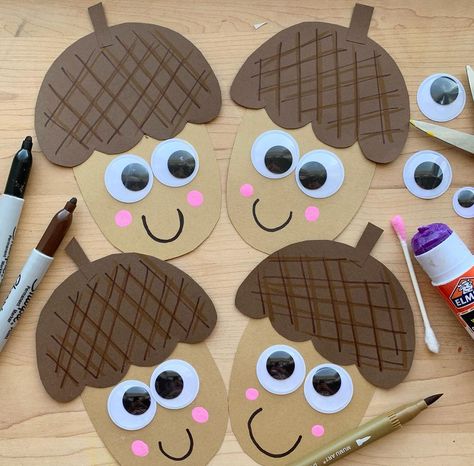 Hungry Caterpillar Craft, Thanksgiving Crafts Preschool, November Crafts, Paper Flower Patterns, Kids Fall Crafts, Acorn Crafts, Toddler Arts And Crafts, Pink Cheeks, Cute Smile