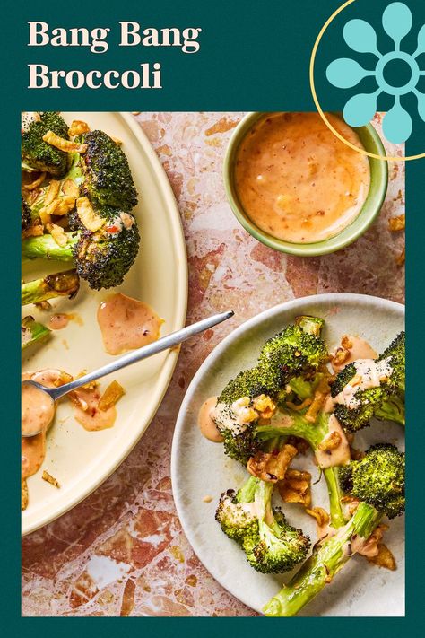 The Restaurant Trick That Makes Roasted Broccoli Taste Amazing Broccoli Asian Recipes, Bang Bang Broccoli, Aip Veggies, Asian Veggies, Dash Recipes, Veggie Board, Sweet Pot, Easy Fast Dinner Recipes, Bang Bang Sauce