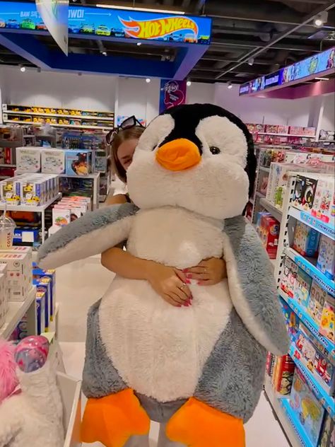 Penguin Stuff Toy Aesthetic, Soft Toys Aesthetic, Big Stuffed Animal, Cute Squishies, Cute Plushies, Dream Gift, Cute Stuffed Animals, Cute Toys, Cute Plush