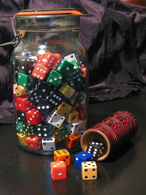 We like vintage dice. $2 each Vintage Dice, Dice Collection, Lantern Ideas, Jar Decor, Toy Collector, Old Games, Vintage Games, Garage Sale, Game Pieces