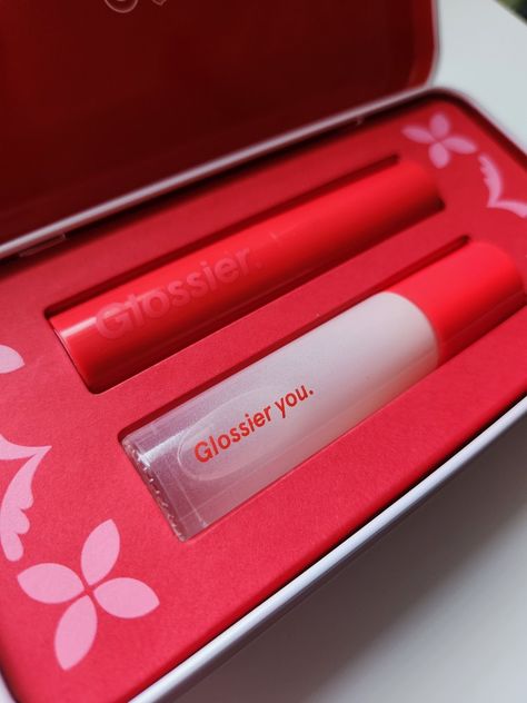 Absolutely love this little set. Received it for Christmas and it's great❤️🩷 #glossier #glossieryou Glossier You, Touch Up, Love This, Makeup, Christmas, Gifts, Make Up