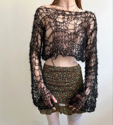 https://vk.com/a.a.dressed Avant Garde Artists, Arte Punk, Knitwear Design, Macrame Patterns, Dream Wardrobe, Design Inspo, A A, Crochet Top, Cool Outfits