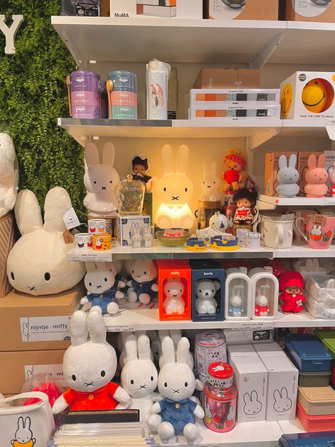 Miffy Home Decor, Miffy Decoration, Miffy Bedroom, Miffy Stationery, Miffy Decor, Miffy Japan, Miffy Merch, Miffy Stuff, Cute Twitter Headers