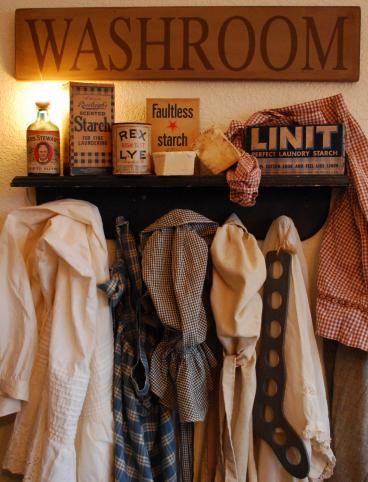 bathroom idea Primitive Laundry Rooms, Primitive Decor Ideas, Primitive Bathroom, Vintage Laundry Room, Primitive Bathrooms, Vintage Laundry, Prim Decor, Primitive Furniture, Primitive Farmhouse