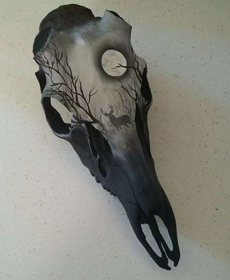 Deer skull Painted Deer Skulls, Painted Animal Skulls, Rabe Tattoo, Deer Skull Art, Cow Skull Art, Painted Skull, Antler Art, Animal Skull, Bone Crafts