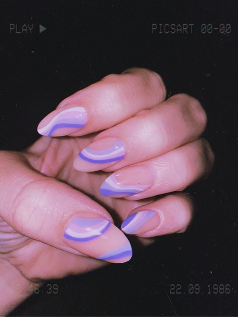 Trendy Purple Nails Almond, Light Purple And Light Blue Nails, Purple Retro Nails, Blue And Purple Nails Acrylic Short, Nail Designs Blue And Purple, Purple Line Nails, Blue Purple Nails Ideas, Purple Squiggle Nails, Purple Swirly Nails