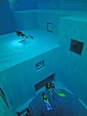 Dive Into The World's Deepest Pool. Nemo 33 In Brussels. Deepest Pool, Deepest Swimming Pool, International Passport, Diving Pool, Interior Tips, Space Suits, Homes Ideas, Pools Backyard, Cool Swimming Pools