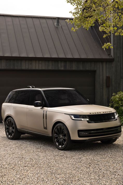 Range Rover White, Range Rover Sv, Dream Cars Range Rovers, Mobil Mustang, Range Rover Car, Luxury Cars Range Rover, Range Rover Hse, Car Quotes, Car Organization