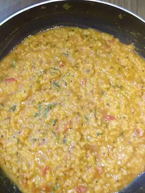 RESTAURANT STYLE DAL KHICHDI| DAL KHICHDI RECIPE |TUR DAL KHICHDI RECIPE | डाळ खिचडी – Meet The Taste Dal Khichdi, Khichdi Recipe, Healthy Indian Recipes, Dal Recipe, Vegetarian Snacks Recipes, Food Carving, Tasty Vegetarian Recipes, Biryani Recipe, Vegetarian Snacks