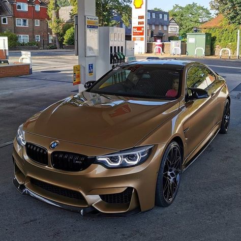 Brown Bmw, Luxury Cars Bmw, Bmw Sports Car, Carros Bmw, Serie Bmw, Colour Challenge, Bmw Sport, Bmw Classic Cars, Grey Car