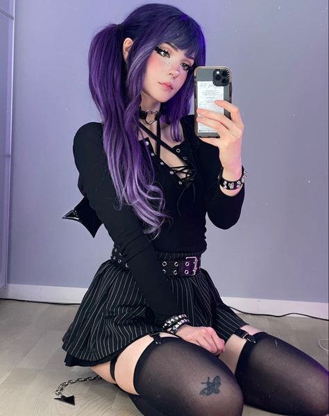 Fashionable Poses, Egirl Fashion, Emo Style, Egirl Outfits, Cute Goth, Alt Outfits, Alt Girls, Goth Women, E Girl