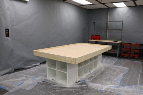 Maker space table Maker Space Organization, Maker Space Design, Makerspace Furniture, Play Prompts, Craft Table Ikea, Makerspace Design, Steam Lab, Organization Wall, Garage Workbench Plans