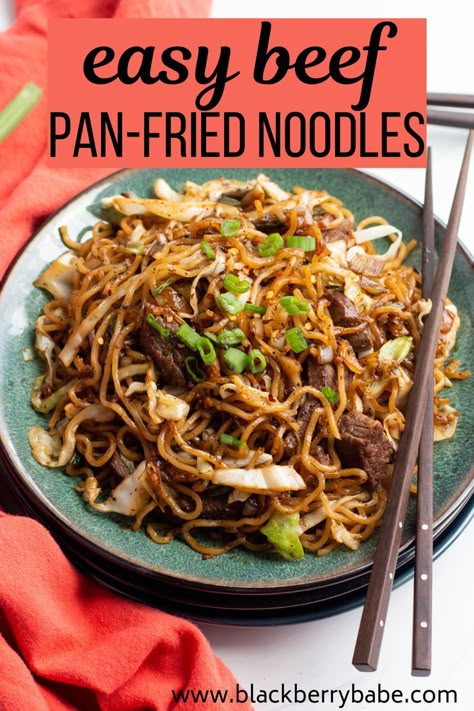 Pan Noodles Recipe, Take Out At Home, Easy Beef Stir Fry, Beef Noodle Stir Fry, Cook For One, Fried Noodles Recipe, Pan Fried Noodles, Noodles Stir Fry, Fried Noodle