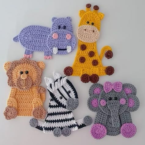 Crochet Farm Animals, Crochet Applique Patterns Free, Crochet Placemat Patterns, Elephant Applique, Crochet Hair Clips, Crochet Eyes, Cozy Crochet Patterns, Crochet Disney, Knit Projects