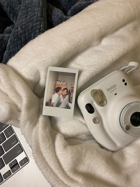 Instax Aesthetic, Polaroid Camera Ideas, Crew Lancaster, Wren Beaumont, Instax Mini Ideas, Instax Mini 11, Instax Mini Camera, Instax Camera, Photo Polaroid