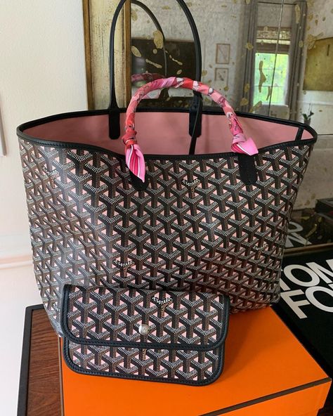 Goyard St. Louis Claire Voie-summer 2019 Goyard Bags Handbags, Goyard Bag Price, Goyard Tote Bag, Sac Vanessa Bruno, Goyard Tote, Luxury Bags Collection, Goyard Bag, Out To Lunch, Bag For Travel