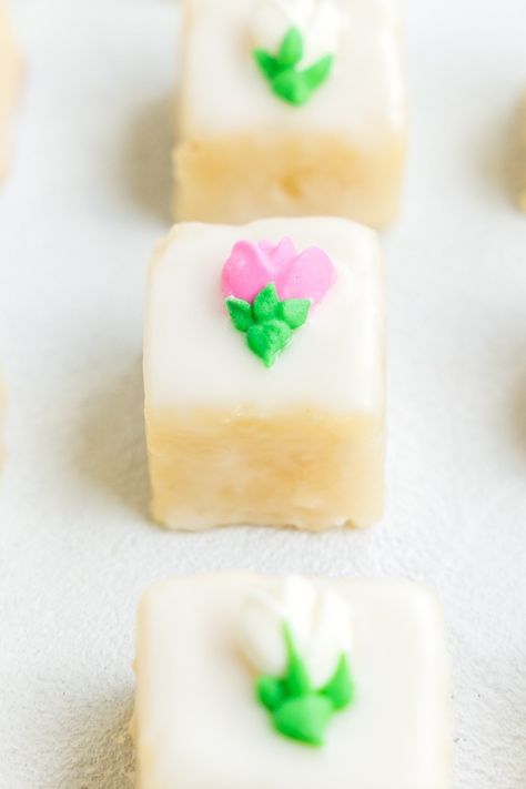 petit fours. Petite Fours Recipe, Petit Fours Recipe Easy, Tea Party Food Ideas, Petit Four Icing, Petit Four Recipes, Classic French Desserts, Party Food Ideas, Bite Size Desserts, Finger Sandwiches