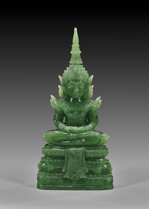 Green jade Buddha. Jade Statue, Jade Sculpture, Jade Buddha, Animal Reference, Gemstone Art, Kwan Yin, Chinese Jade, Buddha Image, Nephrite Jade