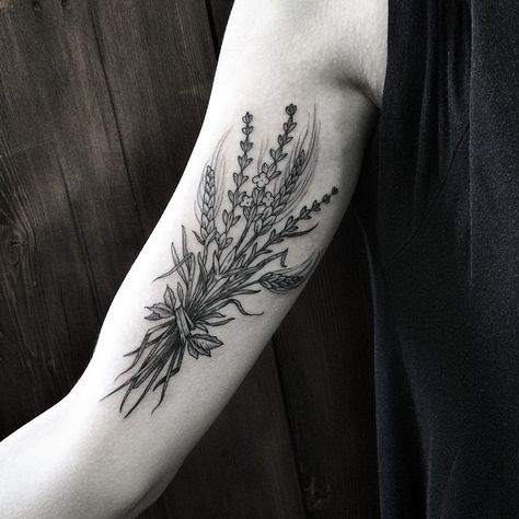 Walk in lavender and wheat for Jensen Herbs Tattoo, Herb Tattoo, Wheat Tattoo, Plant Tattoos, Lavender Tattoo, Henna Ideas, Bouquet Tattoo, Wildflower Tattoo, Tattoo Project