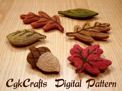 Autumn Punch, Fall Sewing Projects, Owl Punch, Fall Sewing, Needle Kit, Punch Needle Patterns, Autumn Decorating, Fall Decoration, Punch Needle Embroidery