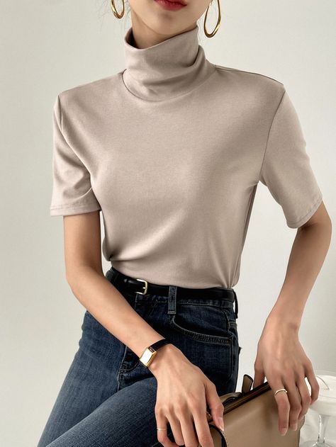 High Neck Outfit, Shoulder Tops Outfit, Sixth Form Outfits, High Collar Shirts, High Neck Shirts, Turtleneck Outfit, Fashion Capsule Wardrobe, High Neck Designs, High Neck Blouse