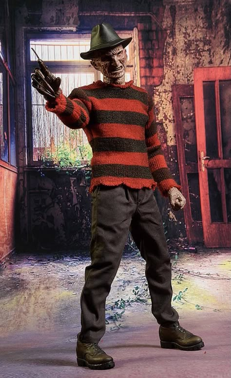 Nightmare Elm Street, Robert Englund Freddy Krueger, Michael Crawford, Robert Englund, Monster Toys, Horror Decor, A Nightmare On Elm Street, Movie Shots, Elm Street