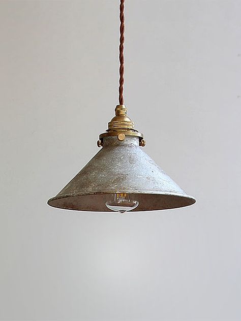 [Note]   The iron craft is affected by the temperature of the oven and the humidity of the coloring environment, different batches have some differences in color. 
 This pendant is perfect for a vintage industrial setting. Made of oxidized metal and brass, it has a rustic look that will add a unique aesthetic to your kitchen or guest room. Perfect for any space looking for an antique vibe. Vintage Pendant Lighting, Suspension Vintage, Pendant Light Design, Industrial Vintage, Black Pendant Light, Metal Lighting, Vintage Pieces, Rustic Kitchen, Vintage Industrial