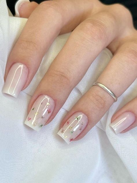 Short, milky white nails with dried flowers White Nail Styles, Milky White Nail, Foil Nail Designs, Milky White Nails, Plaid Nail Designs, Milky Nails, February Nails, Latest Nail Trends, White Glitter Nails