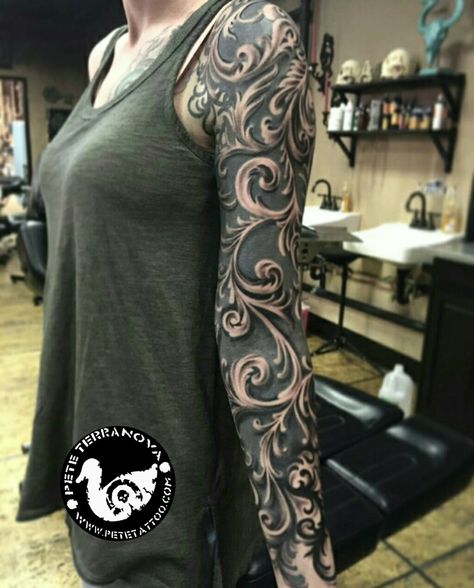 Custom black and gray filigree sleeve tattoo Dr Tattoo, Bodysuit Tattoos, Tattoo Sleeve Filler, Hyper Realistic Tattoo, Filigree Tattoo, Tattoo Filler, Kunst Tattoos, Tattoo Background, Blackout Tattoo