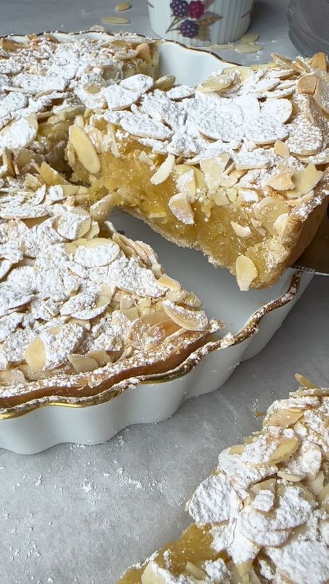 Almond Frangipane Tart - Dee & Sweets Portuguese Almond Tart Recipe, Pear And Cranberry Tart, Dee And Sweets, Almond Cream Tart, Almond Crescent Rolls, Almond Torte Cookies, Almond Croissant Tart, Almond Cream Pie, Almond Pie Filling Recipes