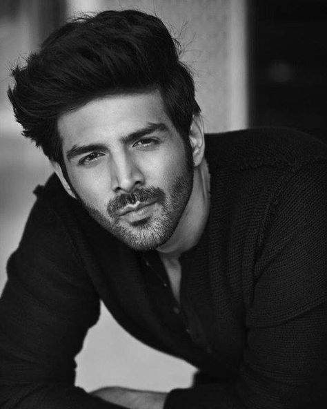 Would you like to have a cup of coffee with this hottie?  https://t.co/ZnXSnOoXpx -- Team First Buzz #RealFirstBuzz #FirstBuzz #Bollywood #BollywoodNews #Actress #Celebrity #Actor #BollywoodCelebs #BollywoodActress #Entertainment #Latest Karthik Aryaan, Karthik Aaryan, Chocolate Boy, Kartik Aaryan, Handsome Celebrities, Crush Pics, Bollywood Couples, Varun Dhawan, Perfect Boyfriend