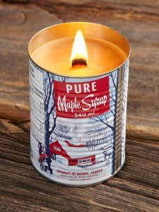 Maple Candle In a Maple Syrup Can Homemade Candles, Pure Maple Syrup, Wooden Wick, Wood Candles, Tin Candles, Diy Candles, Candle Wax, Maple Syrup, Soy Wax Candles