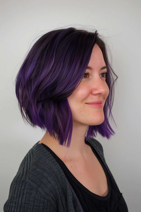 Purple Bob Hair, Edgy Bob Haircuts, Haircut 2020, Purple Bob, Edgy Bob, Purple Pixie, Graduated Bob, Stunning Style, Wavy Bobs