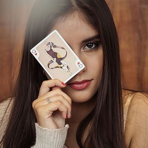 Female Poker Players, Draw Female Body, Casino Cards, Queen Of Hearts Card, Arts Project, Body References, Hearts Card, Collaborative Art Projects, Drawing Female Body