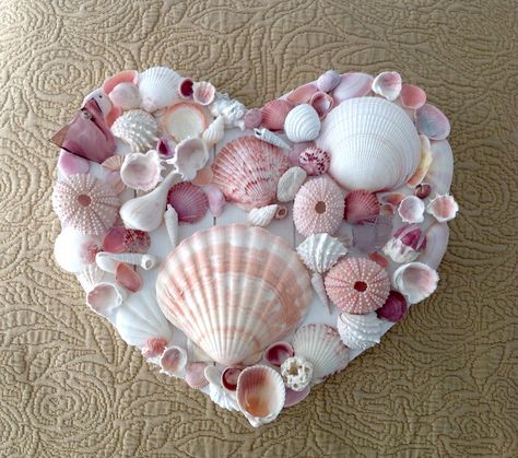 Shell valentine made from pink shells Shells Crafts, Pink Shells, Shell Creations, Natural Crafts, Shell Artwork, Sea Shells Diy, Beach Craft, Shell Ideas, Driftwood Art Diy