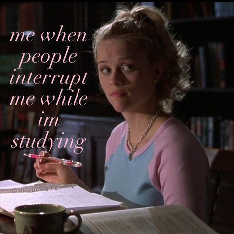 Girly Study Motivation, Gilmore Girls Coquette, Hardworking Girl, Academic Aesthetic, Girl Blogging, Romanticizing School, Academic Validation, Study Board, Academic Motivation