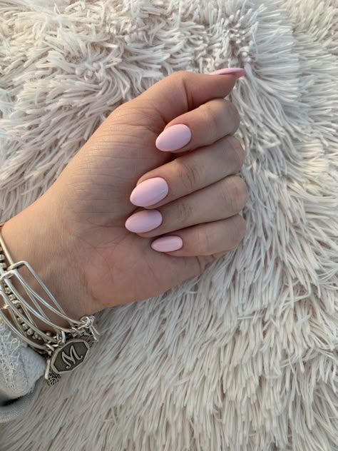 Oval Pink Nails Acrylics, Spring Almond Nails Short, Ballet Slipper Pink Nails, Ballet Pink Nails Gel, February Dip Nails Ideas, Oval Pink Nails, Ballet Pink Nails, Boston Nails, Almond Nails Pink