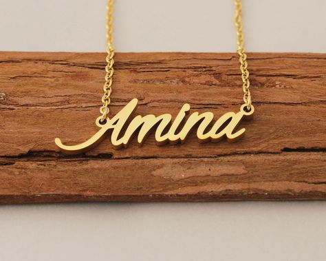 School Christmas Gifts, Necklace With Kids Names, Graduation Gifts For Friends, Mom Necklace Personalized, Personalized Gold Necklace, Tout Rose, Birthday Necklace Gift, Tiny Necklace, Custom Initial Necklace