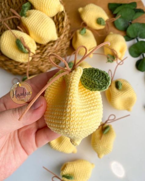 Amigurumi Fruit, Fruit Crochet, Knit Clothes, Crochet Fruit, Kawaii Crochet, Crochet Food, Your Crochet, Crochet Decoration, Fun Crochet Projects