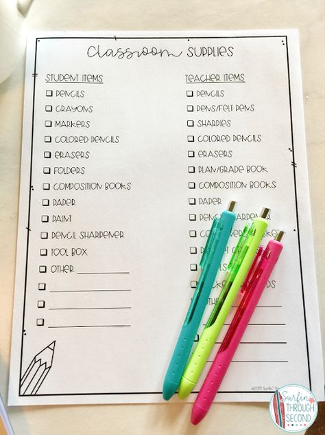 Back To School On A Budget - Simple ideas to help you keep your spending in check. #backtoschool #schoolsupplies #budgettracker #schoolsupplylist 6th Grade School Supplies, Teacher Supplies List, Classroom Supplies List, School Supplies List Elementary, Homework Folder, Tracker Free, School Supplies Shopping, School Supplies List, Science Projects For Kids