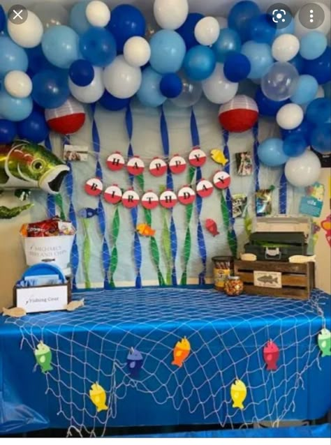 O Fish Ally One Birthday Backdrop, Oh Fishally One Birthday Balloon Arch, Birthday Party Fishing Theme, Ofishally One Birthday Decorations, Fishing Party Ideas, Incredible Birthday Party, Fish Centerpiece, Fishing Baby Shower Theme, Fishing Theme Birthday