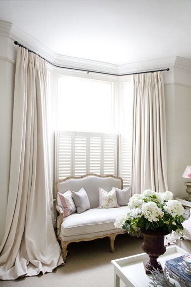 Modern Country Style: Swedish/French Style Victorian House Tour Click through for details. Bay Window Bedroom, Bay Window Exterior, Bay Window Ideas, Bay Window Curtains, Bedroom Blinds, Curtain Styles, Modern Country Style, Long Curtains, Bay Windows