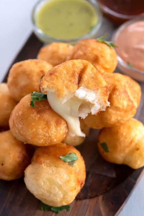 Yuca Balls, Fried Yuca, Yucca Recipe, Yuca Recipes, Puerto Rican Sofrito, Sofrito Recipe, Puerto Rican Dishes, Puerto Rico Food, Boricua Recipes