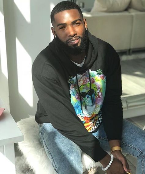 Donny Savage, Attractive Black Men, The Therapist, Black Men Beards, Chocolate Men, Dark Skin Boys, Dark Skin Men, Black Men Fashion Swag, Fine Chocolate