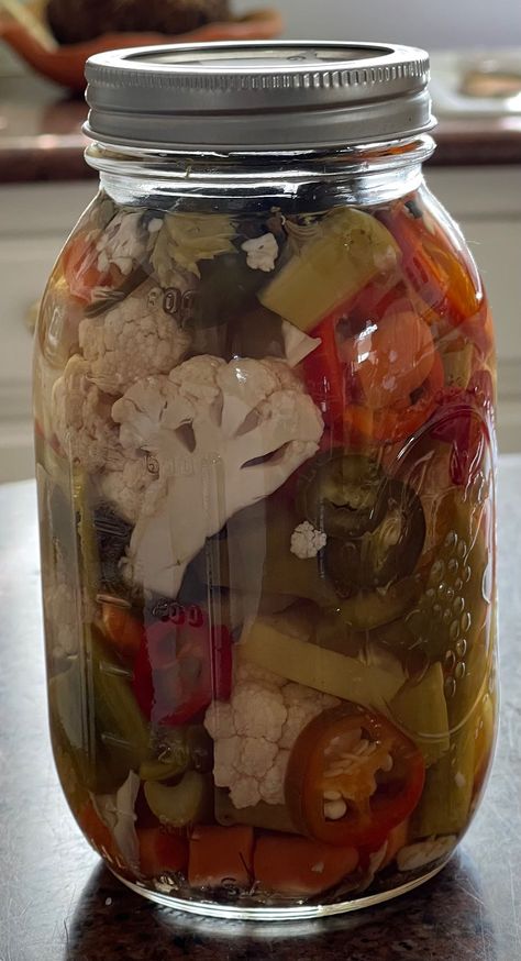 Small Farm Garden, Pickled Veggies Recipe, Giardiniera Recipe, Growing Cherry Tomatoes, My Dear Sister, Easy Pickling Recipes, Pickled Vegetables Recipe, Making Sauerkraut, Roadside Stand