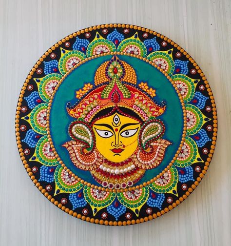 Lippan Art Durga Maa, Maa Durga Lippan Art, Parvati Maa, Durga Maa Paintings, Lippon Art, Bird Silhouette Art, Clay Ganesha, Korean Photoshoot, India Crafts