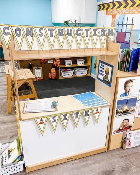 This Construction Site dramatic play unit is perfect when learning about construction and community helpers! 🦺 It is also great for bringing dramatic play to a new area of the classroom. Would you like a link to the Construction Site Dramatic Play labels? Comment "BUILD" for the link! https://www.teacherspayteachers.com/Product/Construction-Site-Dramatic-Play-7836611 #preschoolclassroom #prekindergarten #preschool #preschoolteacher #classroomtour #PreKTeachers #PlayBasedLearning #EarlyChil... Construction Role Play, Construction Dramatic Play, Community Helper Dramatic Play, Classroom Necessities, Jamie White, Dramatic Play Themes, Boys Town, Classroom Tour, Dramatic Play Preschool