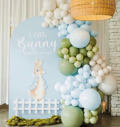 Peter Rabbit Decorations Party, Bunny Theme Backdrop, Peter Rabbit Sweet Table, Peter Rabbit Baby Shower Balloons, Some Bunny Baby Shower Party Ideas, Peter Rabbit Balloon Garland, Peter Rabbit Table Decorations, Peter The Rabbit Birthday Party, Peter Rabbit Birthday Theme